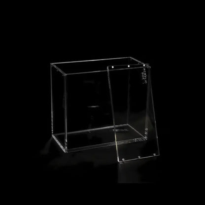 The Acrylic Box Premium – ETB Schutzbox aus 6 mm Virgin-Acryl mit N52 Magneten und UV-Schutz.