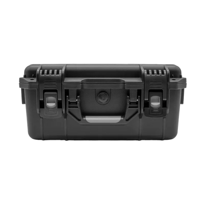 Ultra Pro Graded Card Case – schwarzes IP67-Schutzcase für bis zu 100 gegradete Karten mit Trackingfach und Seriennummer.